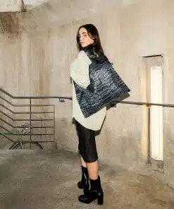 Alternative view of Shopper Crocodile black LOQI